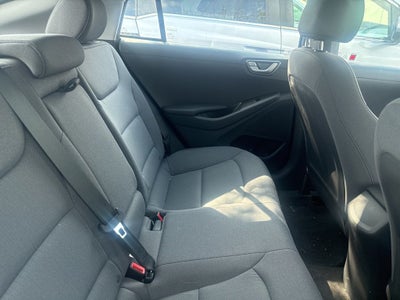 2022 Hyundai IONIQ HYBRID SE