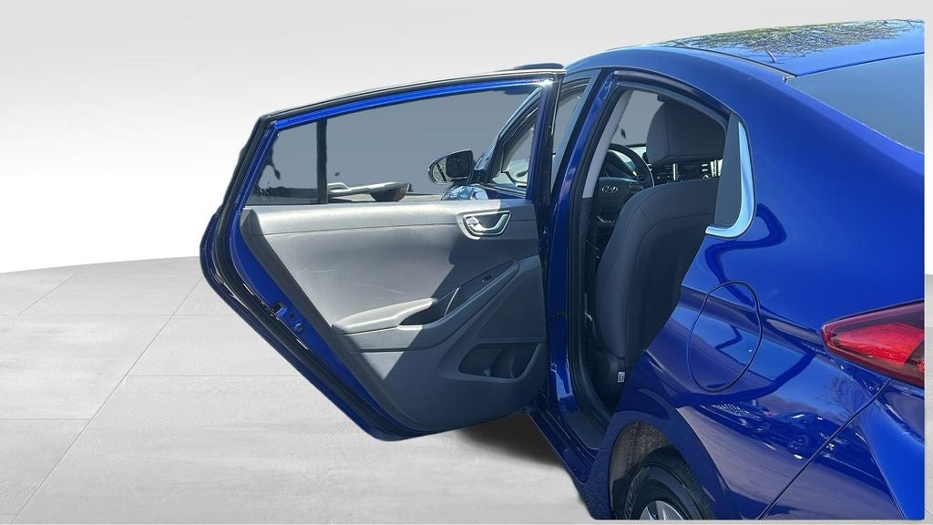 2022 Hyundai IONIQ HYBRID SE