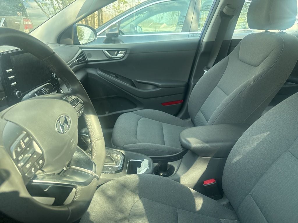 2022 Hyundai IONIQ HYBRID SE