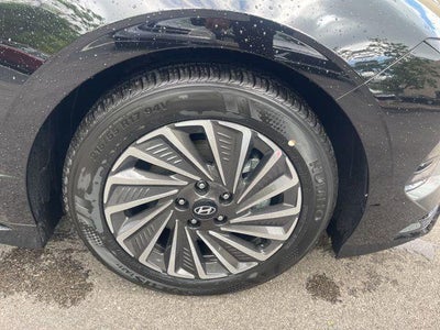 2026 Hyundai SONATA HYBRID SEL