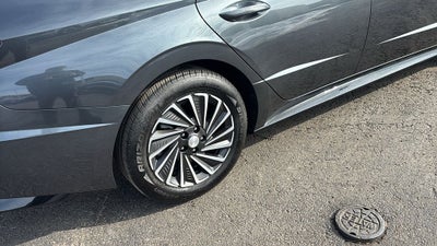 2023 Hyundai SONATA HYBRID SEL