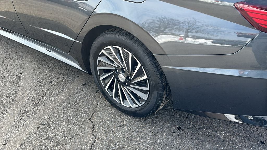2023 Hyundai SONATA HYBRID SEL