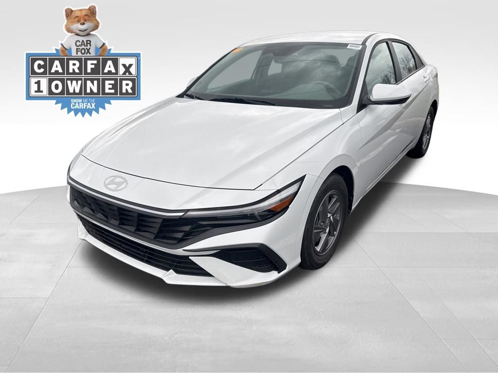 2024 Hyundai ELANTRA SE
