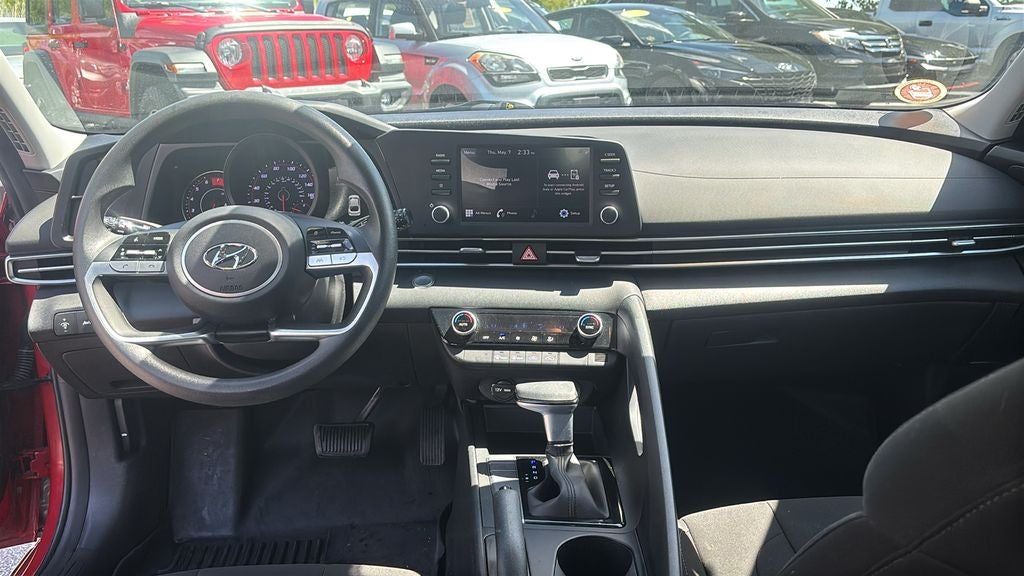 2023 Hyundai ELANTRA SEL