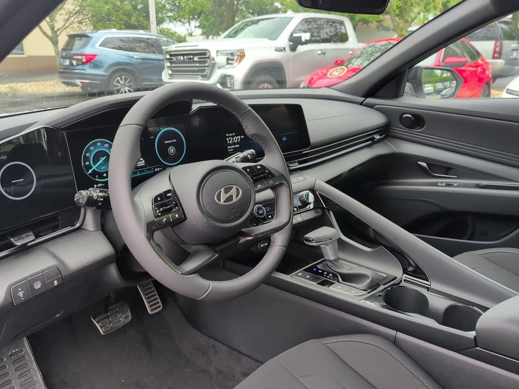 2025 Hyundai ELANTRA HYBRID SEL Sport