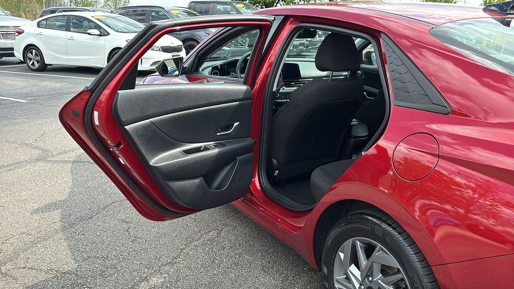 2024 Hyundai ELANTRA HYBRID Blue