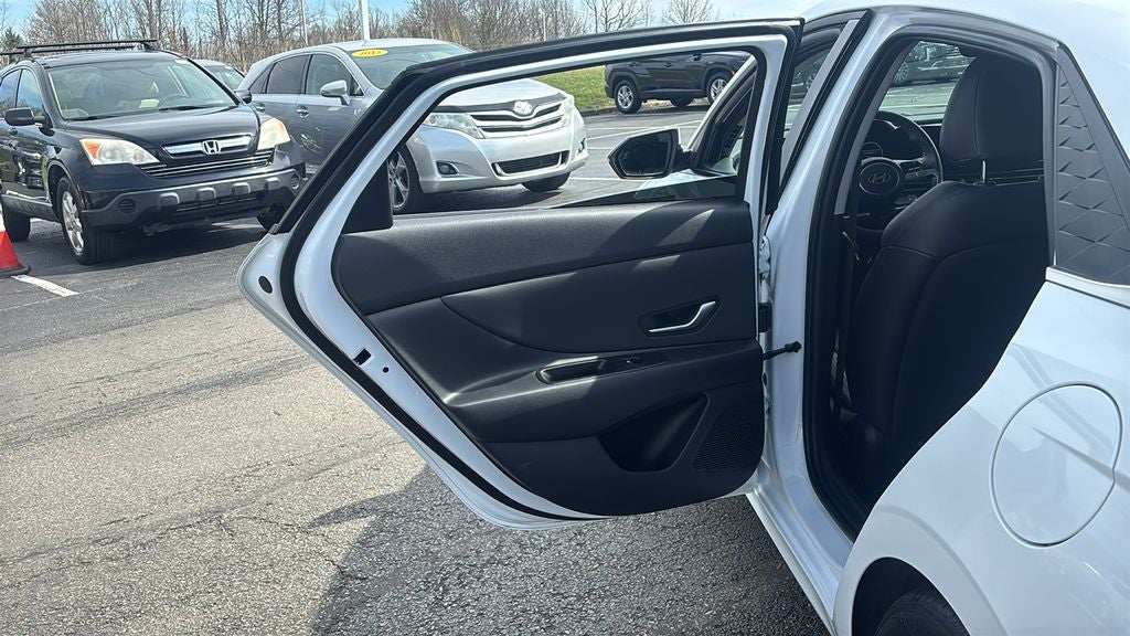 2025 Hyundai ELANTRA HYBRID Limited