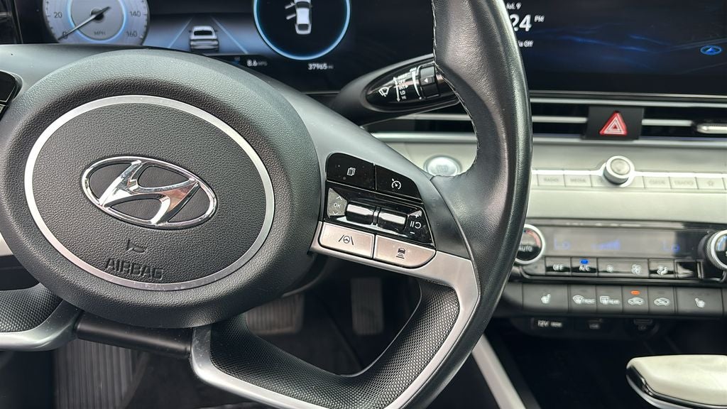 2023 Hyundai ELANTRA Limited