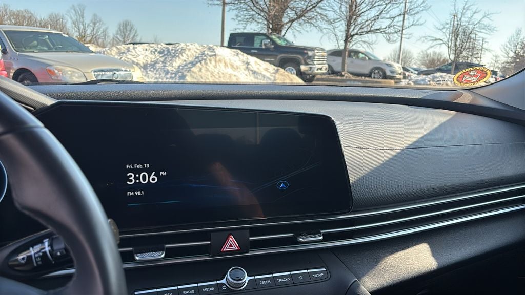 2025 Hyundai ELANTRA SEL Convenience