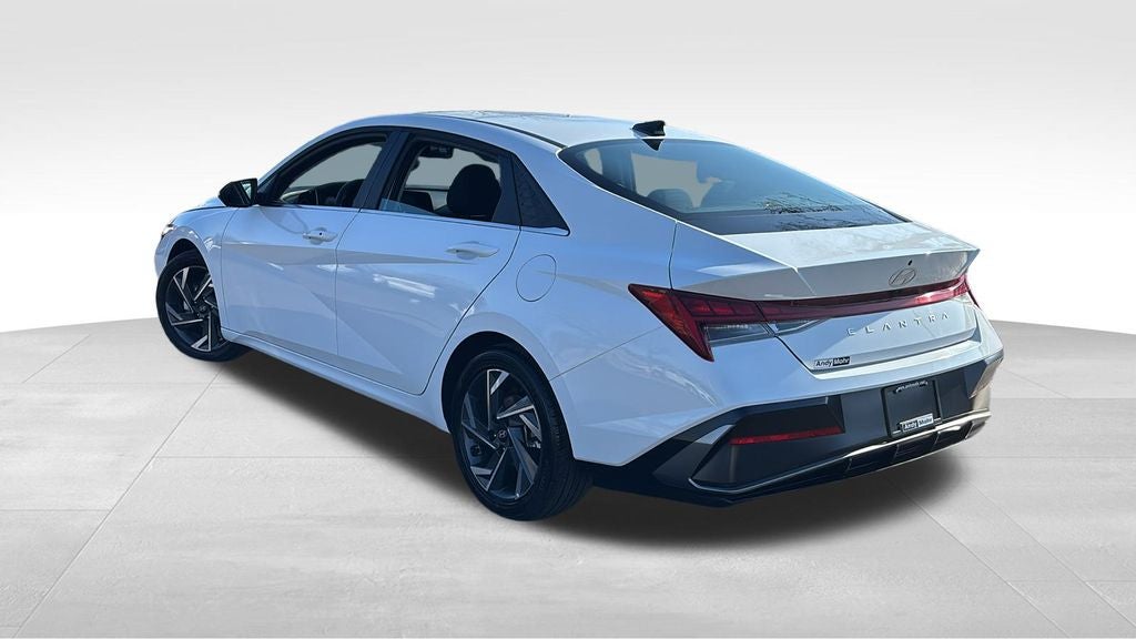 2025 Hyundai ELANTRA SEL Convenience