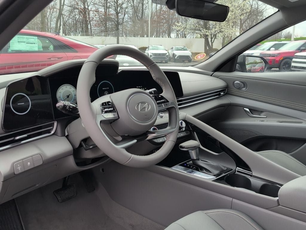 2025 Hyundai ELANTRA SEL Convenience