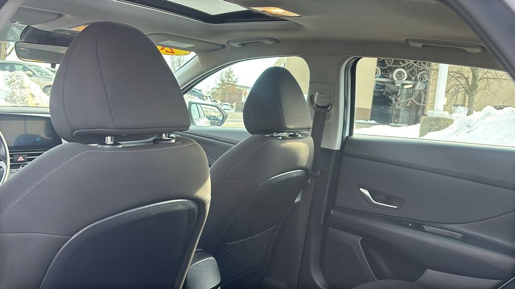 2025 Hyundai ELANTRA SEL Convenience