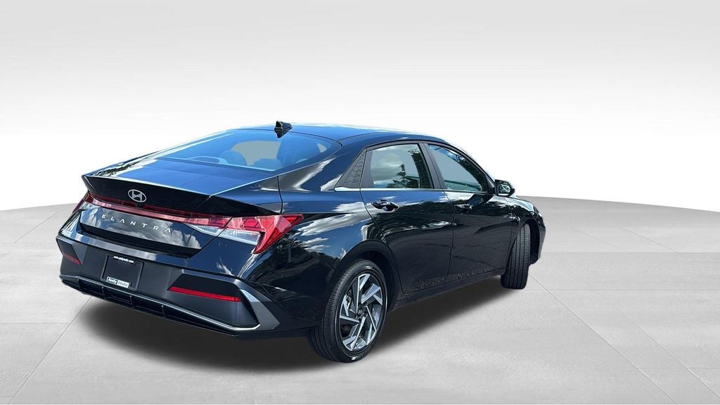 2025 Hyundai ELANTRA SEL Convenience