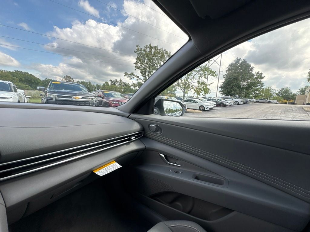 2026 Hyundai Elantra SEL - Photo 21