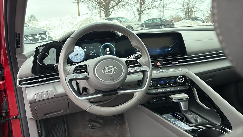 2025 Hyundai ELANTRA SEL Convenience