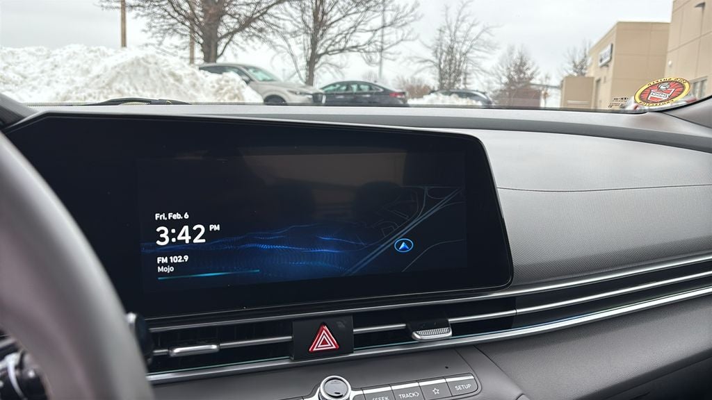 2025 Hyundai ELANTRA SEL Convenience