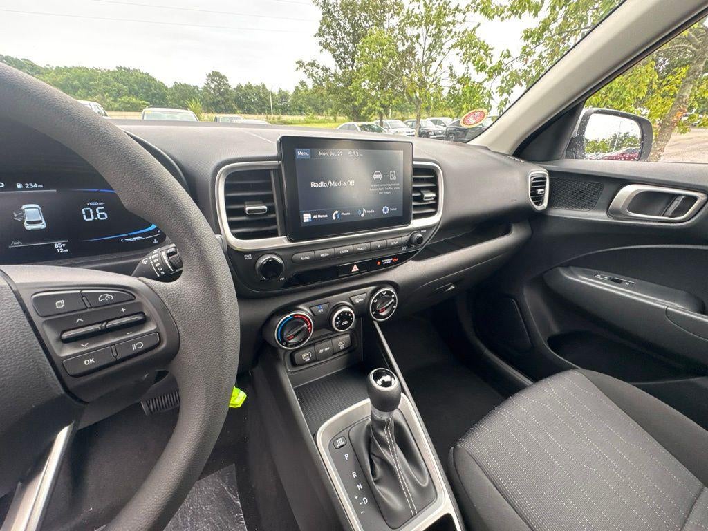2026 Hyundai VENUE SE