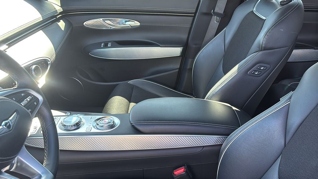 2023 Genesis GV70 2.5T