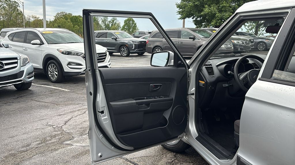 2013 Kia Soul Base