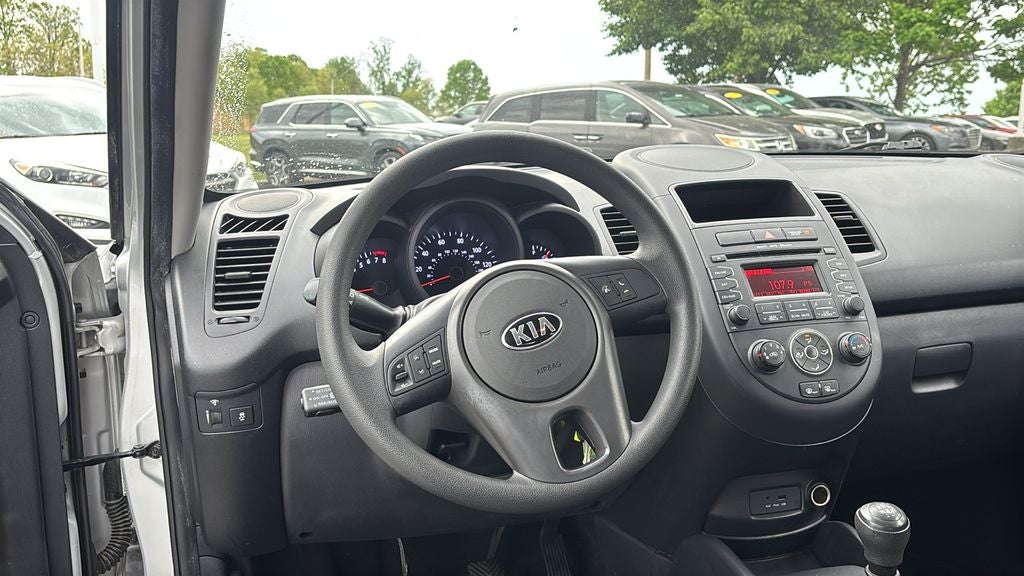2013 Kia Soul Base