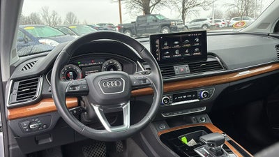 2023 Audi Q5 45 S line Premium quattro