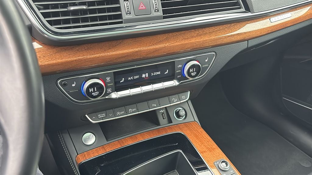 2023 Audi Q5 45 S line Premium quattro