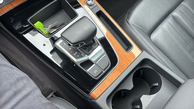 2023 Audi Q5 45 S line Premium quattro