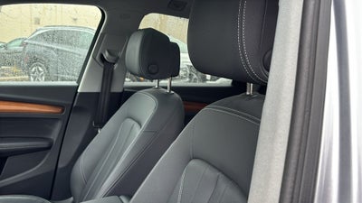 2023 Audi Q5 45 S line Premium quattro
