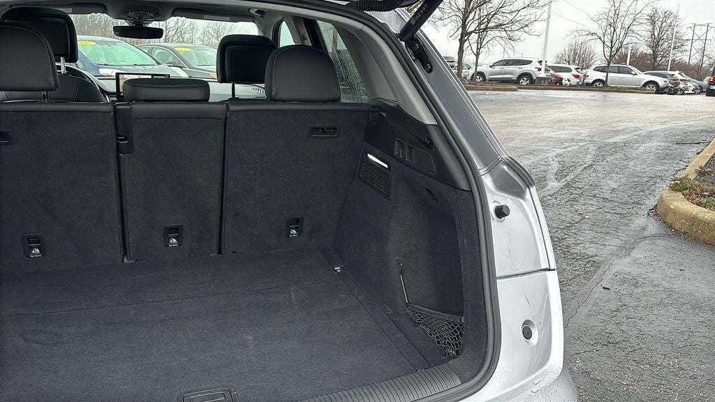 2023 Audi Q5 45 S line Premium quattro