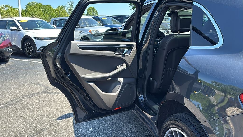 2018 Porsche Macan S